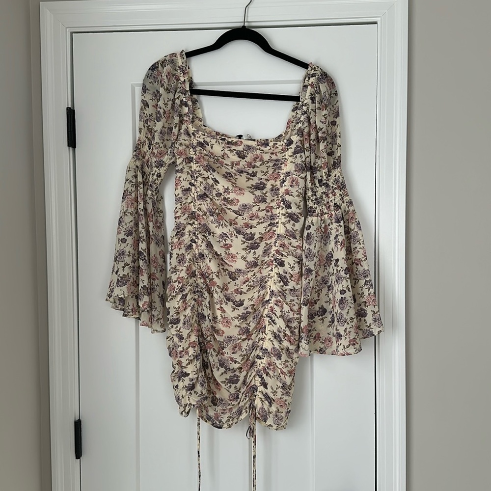 Bell sleeve cinched dress